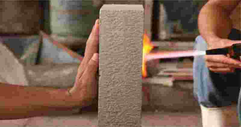 High thermal resistance screed